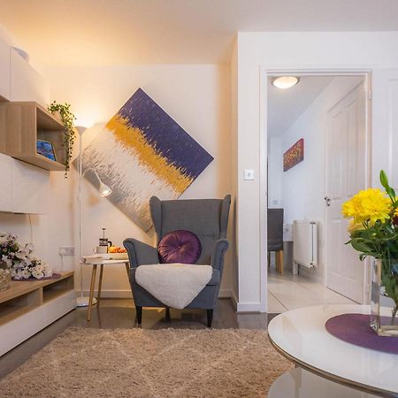 Vila Modern 2 Bed House With Parking And Garden Nottingham Exteriér fotografie