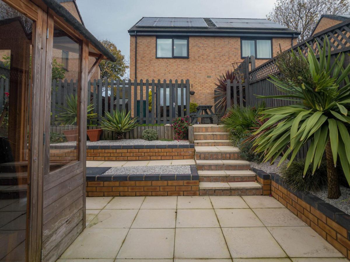 Vila Modern 2 Bed House With Parking And Garden Nottingham Exteriér fotografie